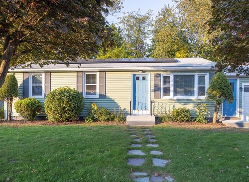 106 Vallette St, Cranston, RI, 02920-6224 | Card Image