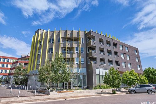 304-409 Av B S, Saskatoon, SK, S7M5M8 | Card Image