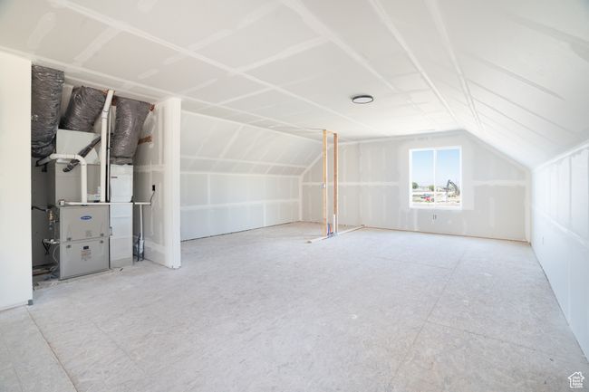 Additional living space with lofted ceiling | Image 22