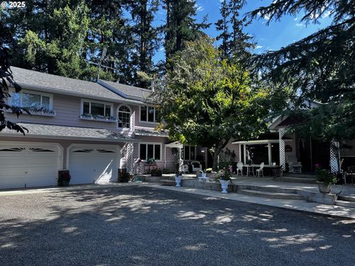 1300 Fair Oaks Rd, Oakland, OR, 97462-9685 | Card Image