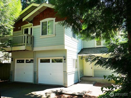 541 Ne Alder St, Issaquah, WA, 98027-3425 | Card Image