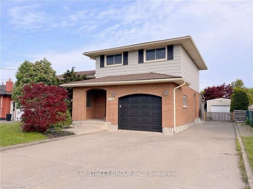 lower-106 St David'S Rd, St Catharines, ON, L2T1P9 | Card Image