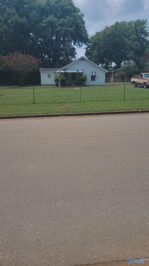 3612 Beaty Rd Sw, Huntsville, AL, 35805-4929 | Card Image
