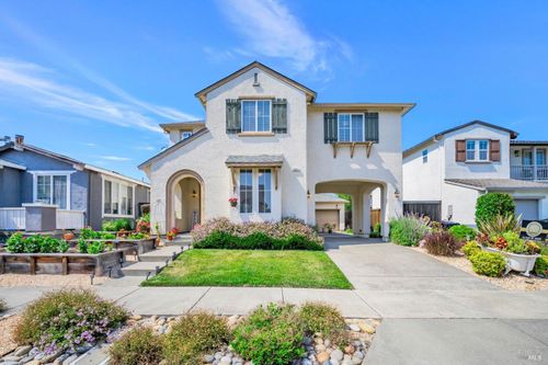 651 Decanter Cir, Windsor, CA, 95492-9630 | Card Image