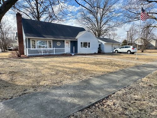 208 E Market St, Tampico, IL, 61283-7708 | Card Image