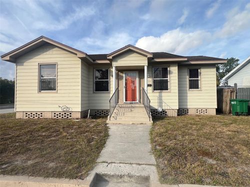 2323 W North B St, TAMPA, FL, 33609-2336 | Card Image