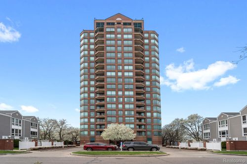 4a-3320 Spinnaker Ln, Detroit, MI, 48207-5004 | Card Image