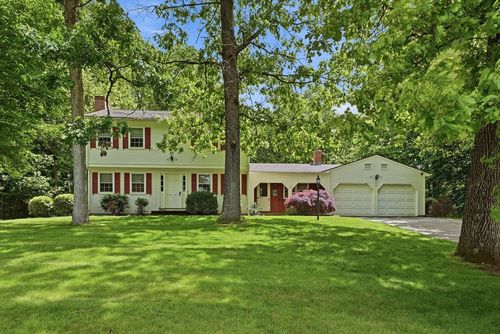17 Raymond Dr, Wilbraham, MA, 01095-2606 | Card Image