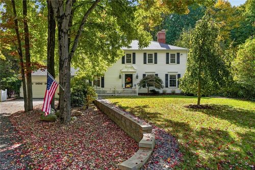 38158 Dodds Hill Dr, Willoughby Hills, OH, 44094-6962 | Card Image