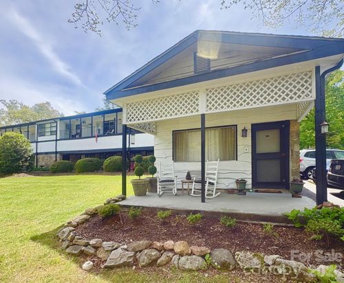 140 Old Mill Rd, Flat Rock, NC, 28731-1390 | Card Image