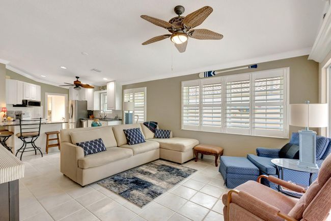 3484 Se Cormorant Pl, Condo with 2 bedrooms, 2 bathrooms and null parking in Hobe Sound FL | Image 12