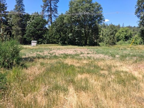 1740 Hugo Rd, Merlin, OR, 97532-8779 | Card Image