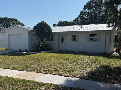 2156 34th Ave, Vero Beach, FL, 32960-2440 | Card Image