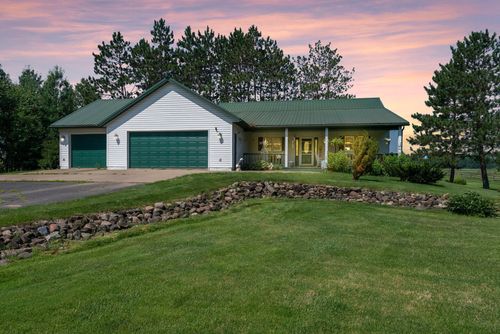 19855 Edgewater Rd, Pine City, MN, 55063-5700 | Card Image