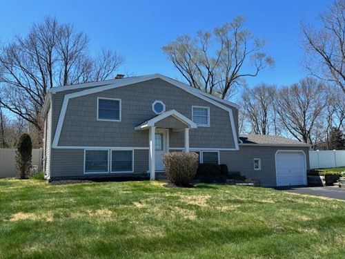 54 University Heights Dr, Stony Brook, NY, 11790-2734 | Card Image