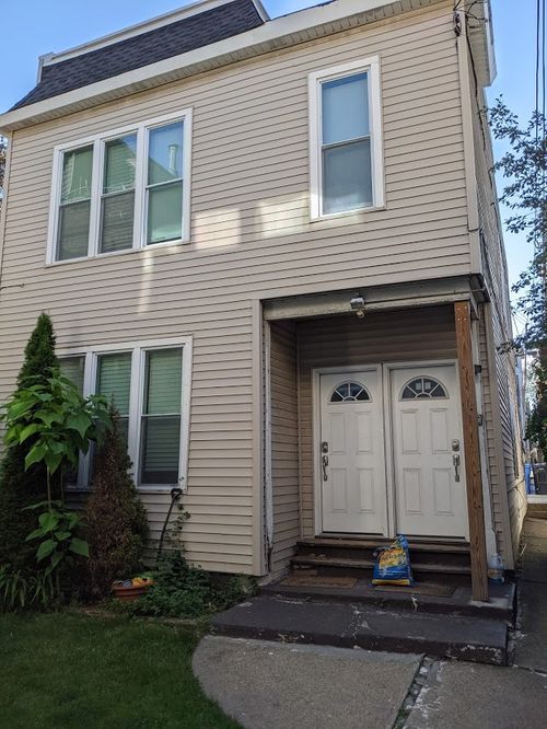 2r-3327 N Hamilton Ave, Chicago, IL, 60618-6778 | Card Image