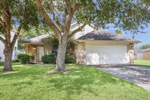 6830 Arbor Hollow Ln, Dickinson, TX, 77539-6256 | Card Image