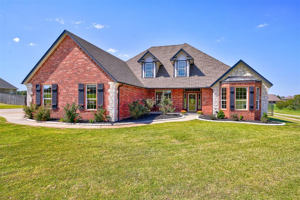 Silver Chase Dr, Choctaw, OK 73020