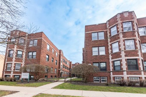 apt-2e-739 Hinman Ave, Evanston, IL, 60202-2578 | Card Image