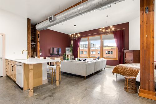 apt-333-2502 Live Oak St, Dallas, TX, 75204-5875 | Card Image