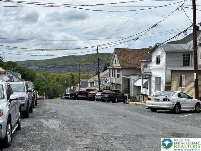 312 W Ridge St, House other with 3 bedrooms, 2 bathrooms and null parking in Lansford PA | Image 5