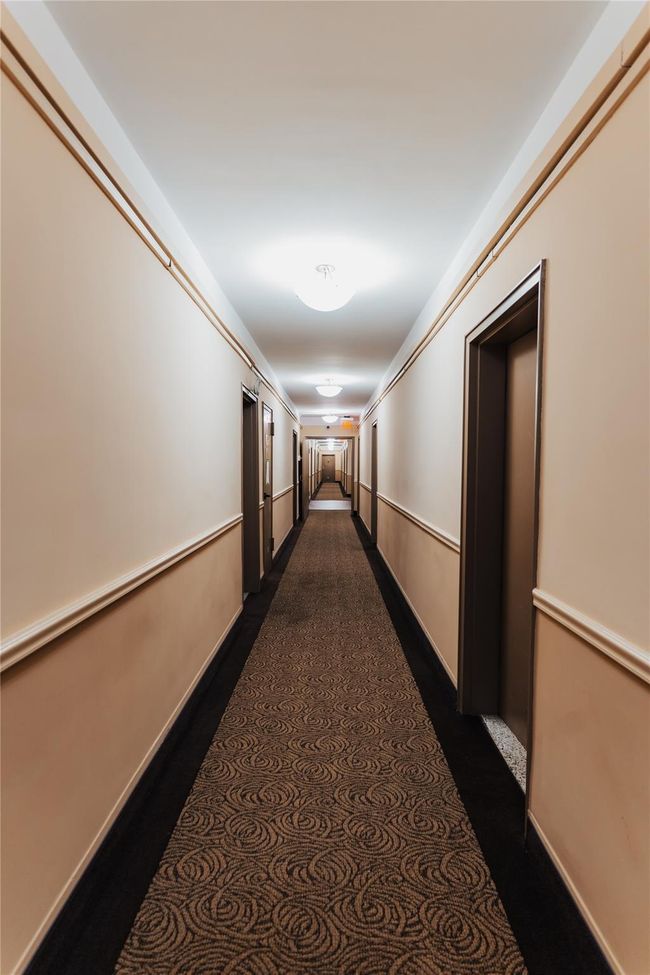 View of corridor | Image 7