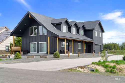 13142 Hawks Bay Rd, Donnelly, ID, 83615-5503 | Card Image