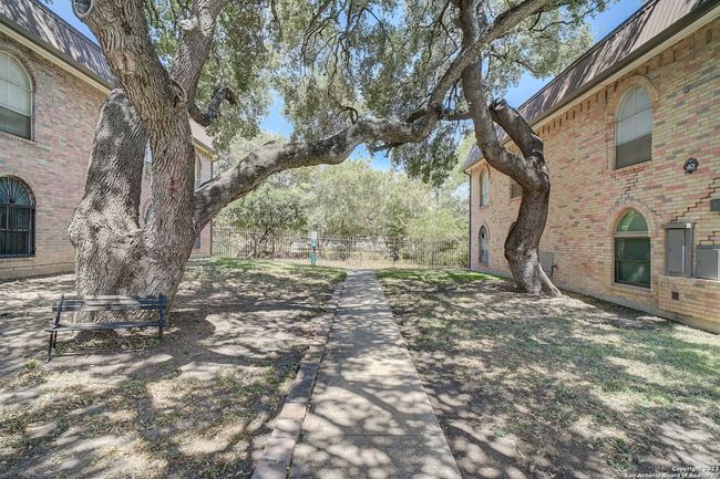 APT-44B - 8915 Datapoint Dr, Condo with 3 bedrooms, 3 bathrooms and null parking in San Antonio TX | Image 40