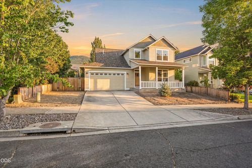 1852 Summer Place, Talent, OR, 97540 | Card Image