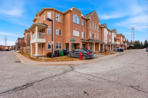 33 October Pl, Brampton, ON, L6Y0R6 | Card Image