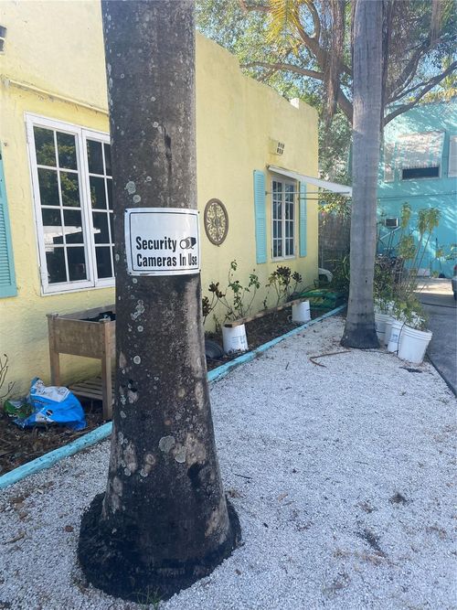 825 W Las Olas Blvd, Fort Lauderdale, FL, 33312-7376 | Card Image