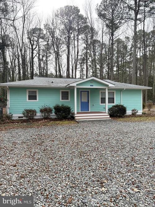 248 Berkshire Dr, Reedville, VA, 22539-3529 | Card Image