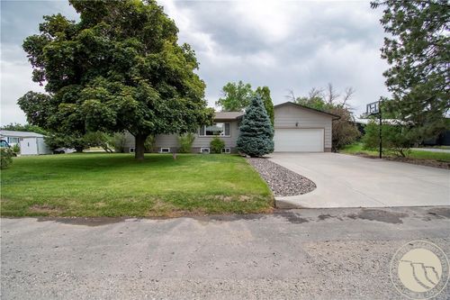 201 W 8th Ave, Big Timber, MT, 59011-7866 | Card Image