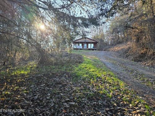 4060 Tazewell Hwy, Sneedville, TN, 37869-6041 | Card Image