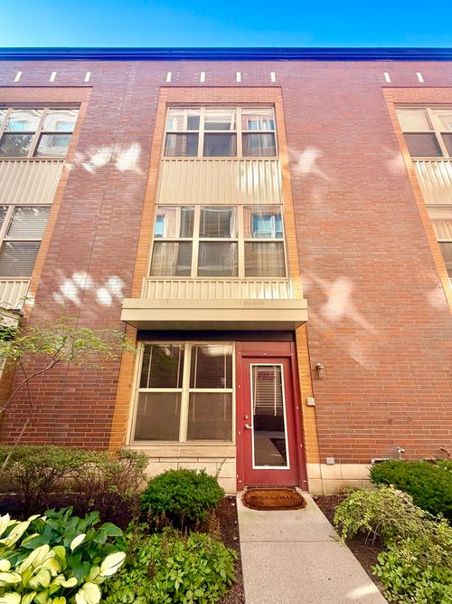 7-1234 W Monroe Street, Chicago, IL, 60607 | Card Image