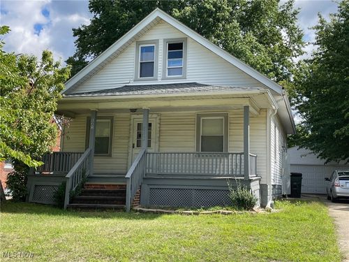 843 E 232nd St, Euclid, OH, 44123-2511 | Card Image