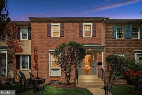 8227 Mcclelland Pl, Alexandria, VA, 22309-1832 | Card Image