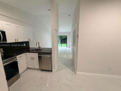 2-1300 Wiley St, Hollywood, FL, 33019-2200 | Card Image