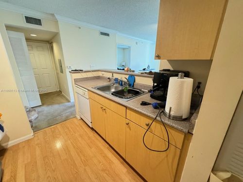 apt-221b-1900 Van Buren St, Hollywood, FL, 33020-5010 | Card Image