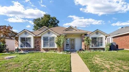 5437 Meadow Vista Ln, Garland, TX, 75043-6518 | Card Image