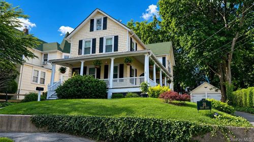 2-28 Tooker Ave, Oyster Bay, NY, 11771-2904 | Card Image