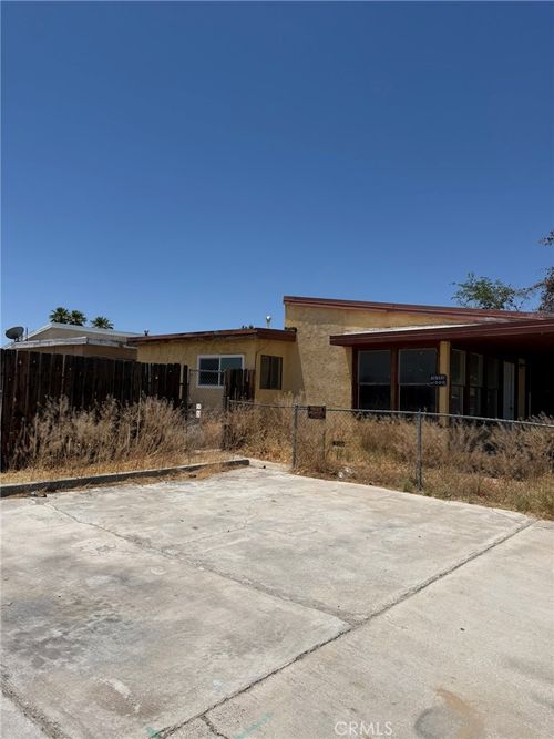 321 S Richmond Rd, Ridgecrest, CA, 93555-4448 | Card Image