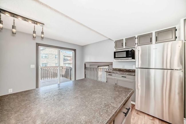 11 Cedargrove Way Sw, House other with 4 bedrooms, 3 bathrooms and 2 parking in Calgary AB | Image 11