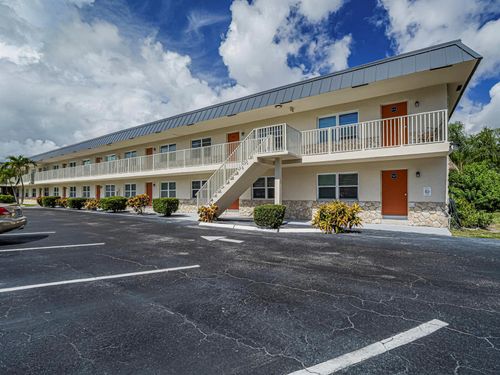219-923 22nd Pl, Vero Beach, FL, 32960-5177 | Card Image