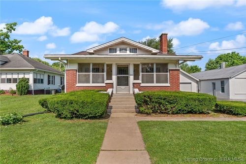 245 S Gospel St, Paoli, IN, 47454-1334 | Card Image