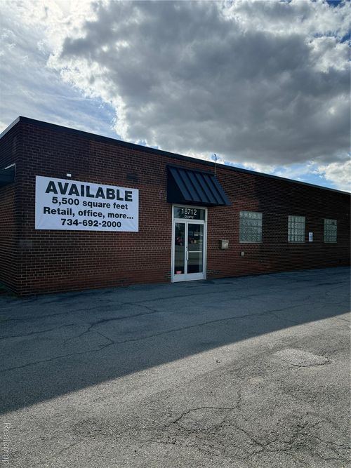 18712 Quarry St, Riverview, MI, 48193-4527 | Card Image