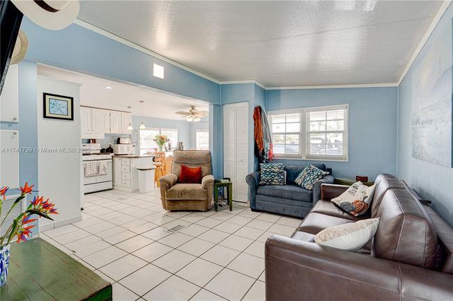 65821 Overseas Hwy, House other with 2 bedrooms, 1 bathrooms and null parking in Long Key FL | Image 15