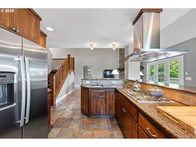 380 Mountaingate Dr, House other with 3 bedrooms, 3 bathrooms and 3 parking in Springfield OR | Image 10
