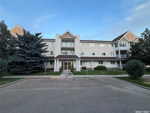206-230 Lister-Kaye Cres, Swift Current, SK, S9H0A2 | Card Image