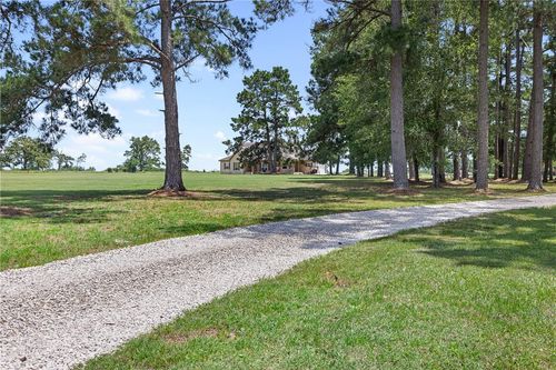 237 Morgan Road Countyroad, Huntsville, TX, 77320 | Card Image